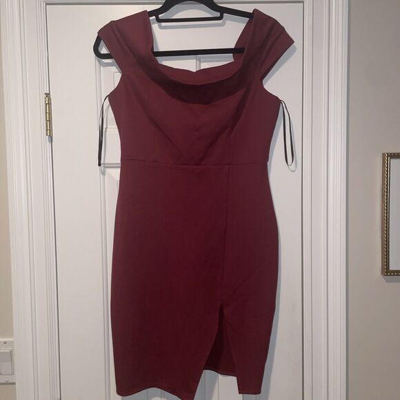 Lulus Way Of Love Wine Red Off-the-Shoulder Bodycon Dress size Medium - Picture 5 of 5